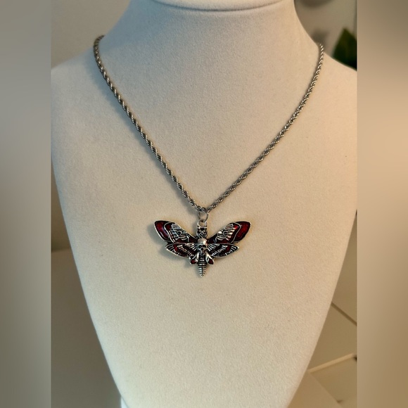 Vintage Butterfly Skull Decor Clavicle Chain Halloween Punk Pendant Necklace New - Picture 1 of 8